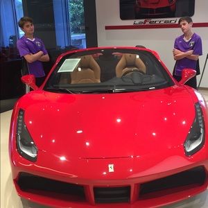 Meet your Posher, Charlie